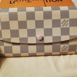 LV Emilie Wallet